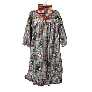 New Girls Peanuts Christmas Flannel Granny‎ Nightgown Pajamas Snoopy Plaid Sz 4